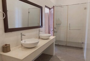 Habitación doble familiar | Baño