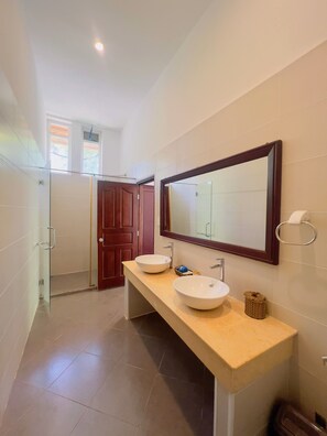 Bungalou familiar | Bany