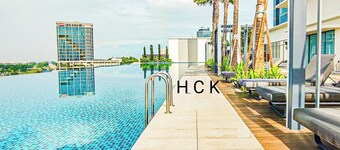 Mall Suite at Sunsuria Forum by HCK