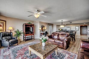 Smart TV - Waterway Views • Spacious 3BR/3BA • Barefoot Resort & Golf (North Myrtle Beach)