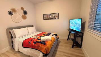 WiFi, bed sheets