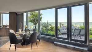 Çatı Katı Süiti (Penthouse), 3 Yatak Odası, Mutfak | Yemek odası