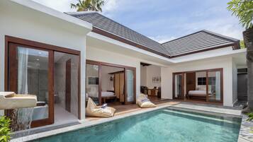 Kolam renang outdoor