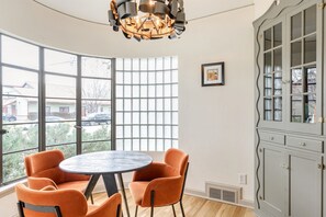 Dining - Stylish 1938 Duplex Close to Everything (Boise)