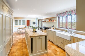 Fridge, microwave, dishwasher - Tuffon Hall Farmhouse, Sible Hedingham, Suffolk (Sible Hedingham)