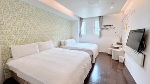 Basic Quadruple Room - Yoai Jiaoxi Spring Hotel (Yilan County)