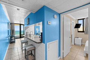 Interior - Emerald Breeze-Gulf Front Sunbird Condo-Pools + Beach Access-Sleeps 4 (Panama City)