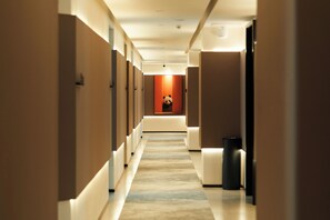 Kiến trúc tòa nhà