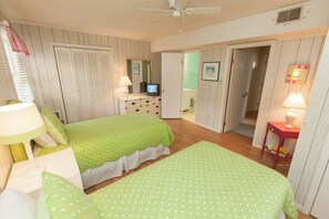 Internet, bed sheets - Beach Happy - North End VB (Virginia Beach)