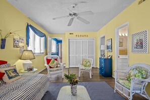 1st floor
Family room with twin day beds - The Sandy Pail- North End- VB (Virginia Beach)
