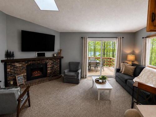 Serenity Now 4BR Lakefront Cabin + Trail Access - Sleeps 12