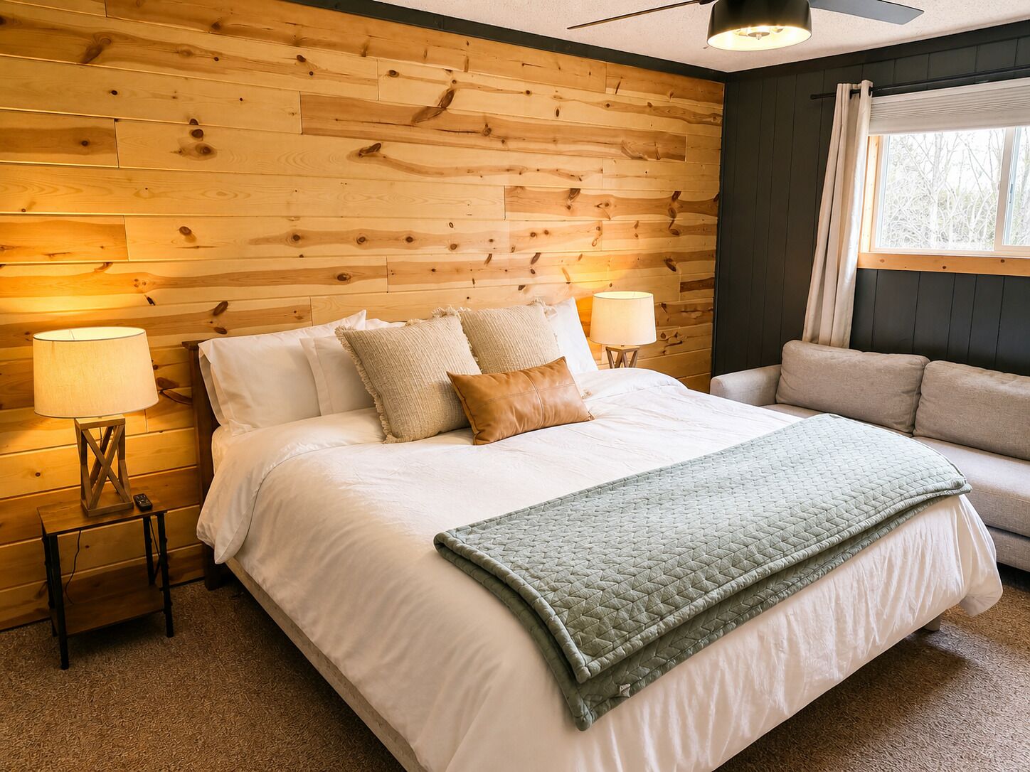 4 bedrooms, iron/ironing board, free WiFi, bed sheets
