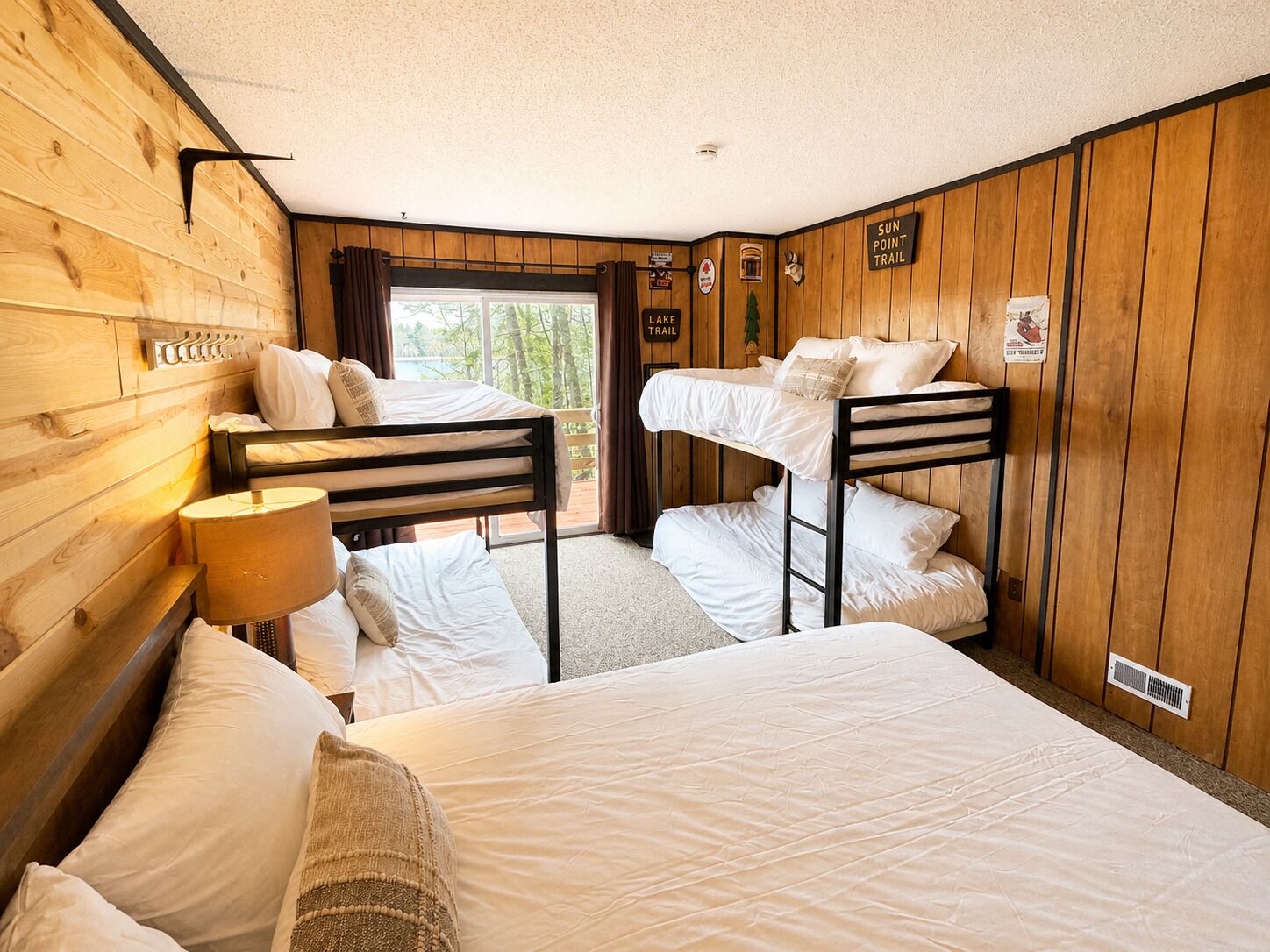 4 bedrooms, iron/ironing board, free WiFi, bed sheets