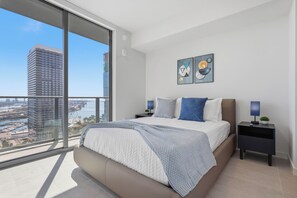 Iron/ironing board, free WiFi, bed sheets - 501-3513 Luxury Ocean View 1 Bedroom Rooftop Pool & GYM (Miami)