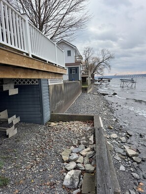 Property grounds - 2 bedroom 1.5 bath - cottage in welcoming Aurora on Cayuga Lake! (Aurora)