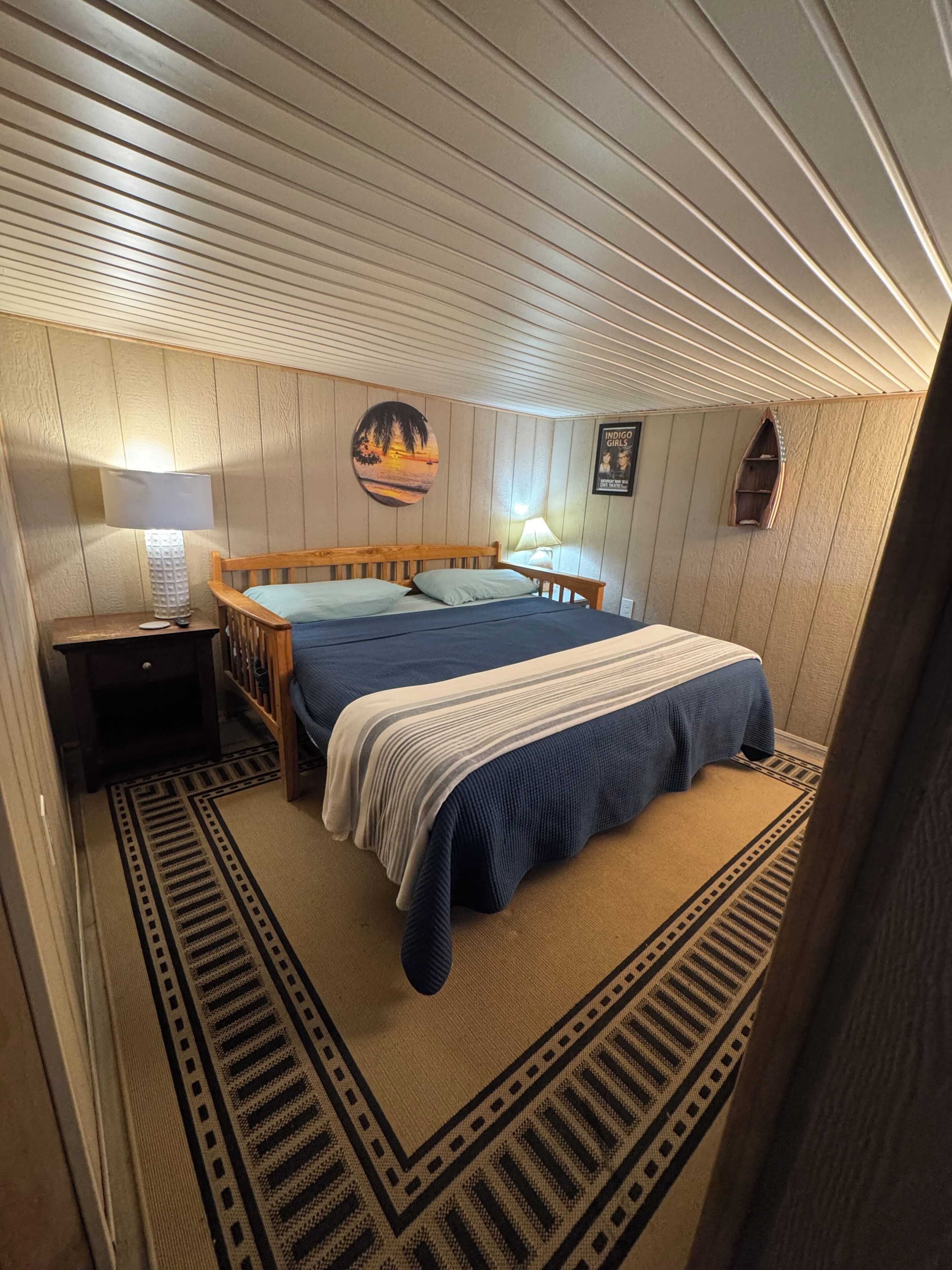 2 slaapkamers, een bureau, een strijkplank/strijkijzer, gratis wifi