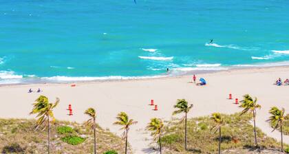 Walk to Beach / Secluded Retreat / Heated Pool / Lost Shaker by the Sea