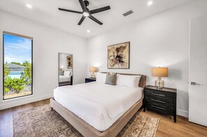 Desk, iron/ironing board, free WiFi, bed sheets - Townhouse / Heated Pool / Centrally Located / Malibu Key Two (Fort Lauderdale)