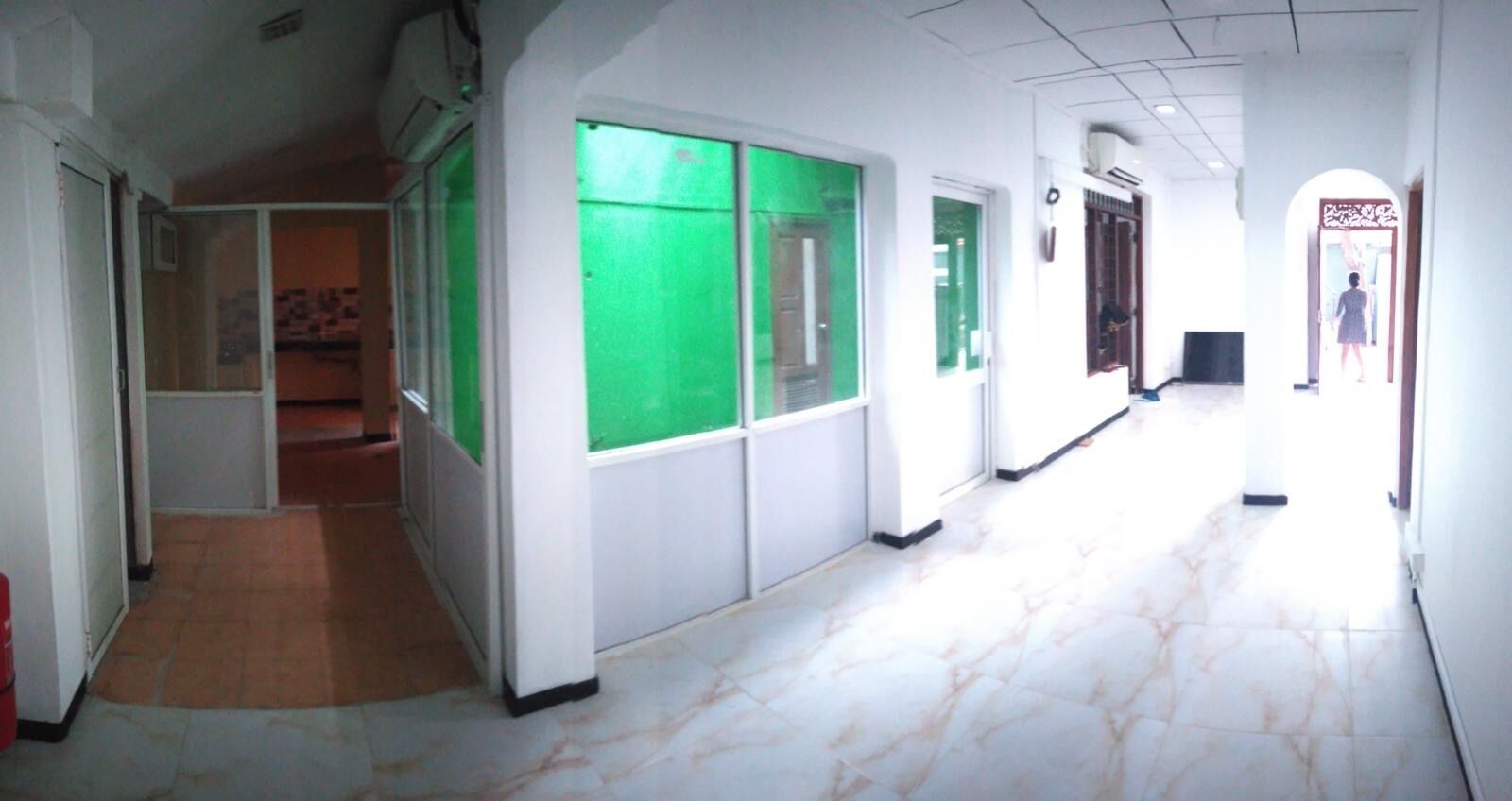 المنشأة من الداخل