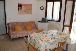 Dining - TRILO ELISABETTA MARCELLI - Lovely three-room apartment with outdoor space (Marcelli)