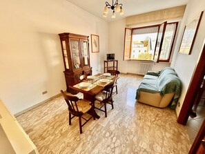 Dining - TRILO ANTONIO NUMANA - Large apartment in strategic location (Numana)