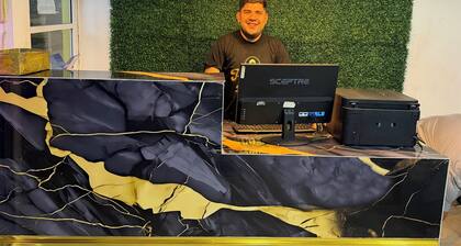 HOTEL Y PIZZERIA CASA INN