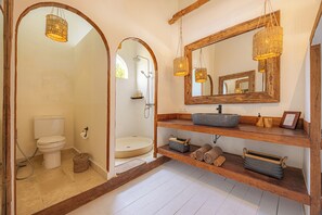 Shower, hair dryer, bidet, towels - Luxury 3BR Mediterranean Villa w/ Bfast & Butler (Badung)