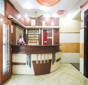 Lobby - La Palace (Guduvancheri)