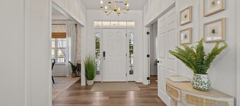 Luxury Retreat Perfect for Family Events, Sleeps 13 people.
