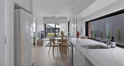 2BR Guest House | Pet-Friendly & Peaceful