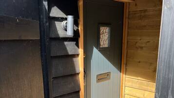 Studio | Property entrance