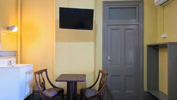 تناول الطعام