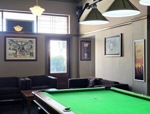 Games room - Cessnock Hotel Hunter Valley (Cessnock)