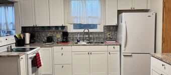 Delightful 3-bedroom farmhouse in peaceful Jordan Valley