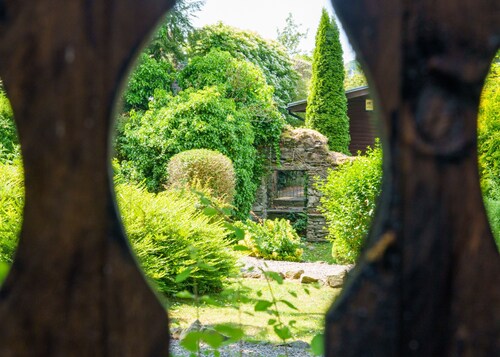 Old Orchards Lodge -  Woodland Retreat at the edge of Cartmel