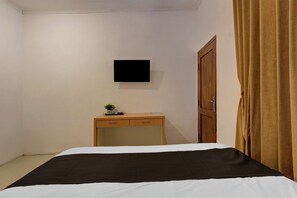 Family Room | Free WiFi, bed sheets - Hotel O near Parangtritis Beach formerly (Parangtritis)