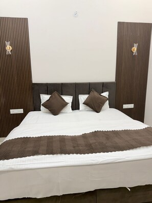 Room - Kiwi Inn Hotel Palda (Indore)