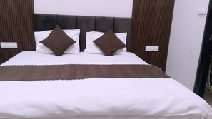Room - Kiwi Inn Hotel Palda (Indore)