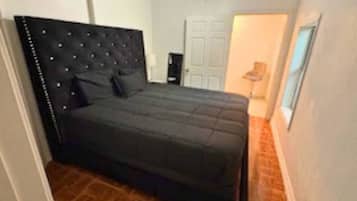 Desk, WiFi, bed sheets