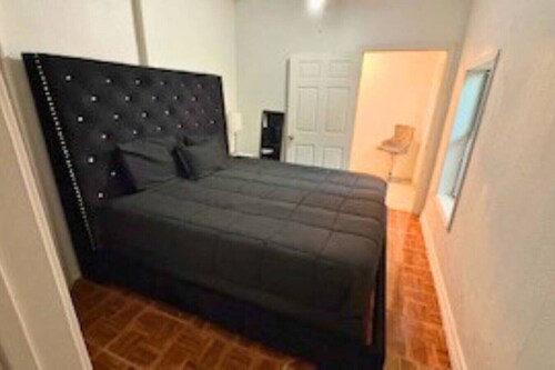 East Houston 2BR Budget Friendly Stay