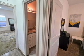Interior - Modern Houston extended stay near downtown medical center dining nightlife and major attractions (Houston)