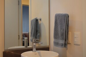 Apartment, 2 Bedrooms, Air conditioning | Bathroom - LIVA Departamento 2 Recámaras y Alberca  (Zapopan)