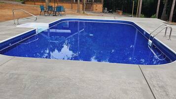 Piscina all'aperto, una piscina riscaldata
