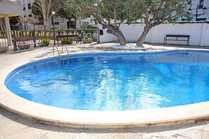 Pool - Sol Daurat seafront apartment (Cambrils)