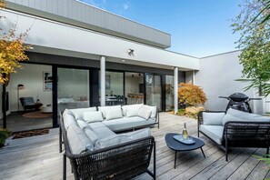 Terrace/patio - Super-Styled, Light-Filled Eco Home (Torquay)