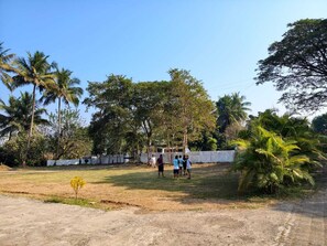 Property grounds - TreeDev Blessings Resort and Farmhouse (Saphale (East))