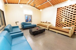 Deluxe Studio Suite, Mountain View | Interior - TreeDev Blessings Resort and Farmhouse (Saphale (East))