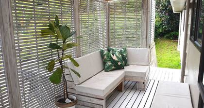 Coastal Retreat - 3 min walk to the beach