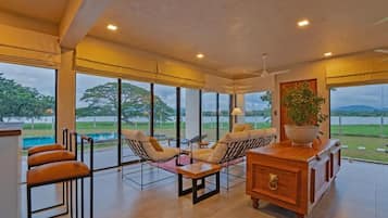 Villa, Balcony, Garden View | Interior