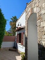 Fachada de la propiedad